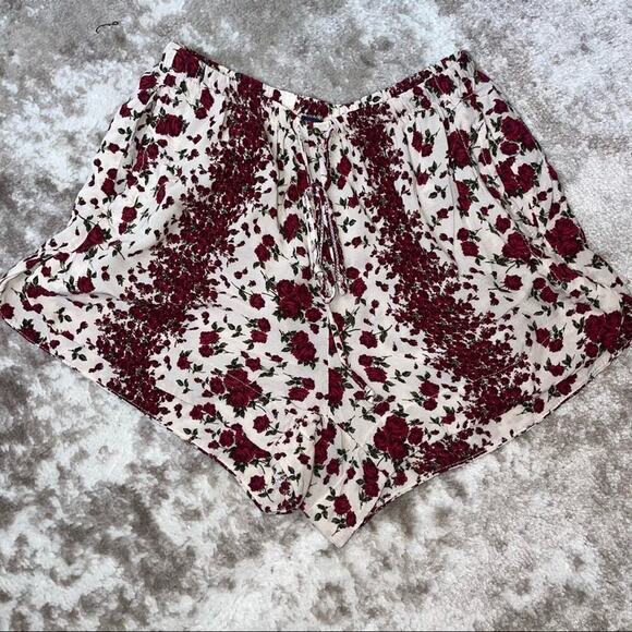 brandy melville shorts Eve Floral shorts New Summer Pockets Drawstring SZ small - Picture 6 of 10